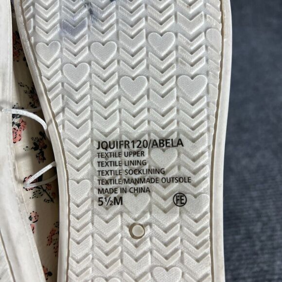 Jellypop Womens Sneakers Size 5.5 Off White Floral Canvas Slip On Shoes Comfort - Picture 9 of 10
